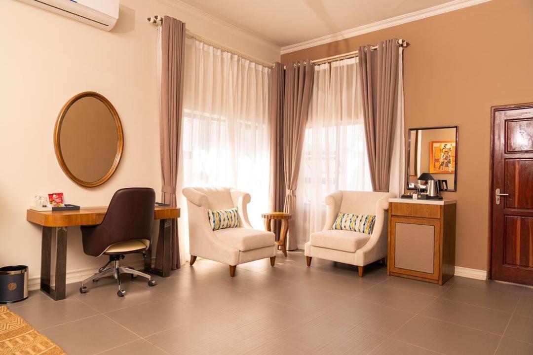 הארארה Ezulwini Villa Hotel מראה חיצוני תמונה