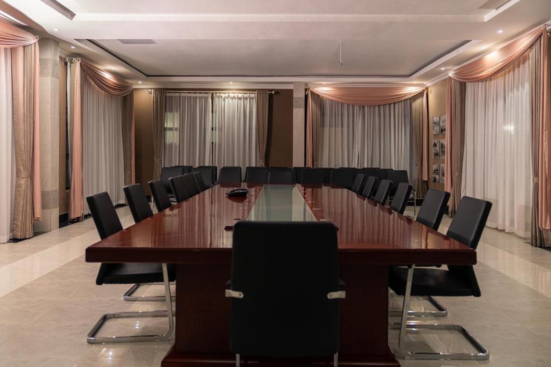 הארארה Ezulwini Villa Hotel מראה חיצוני תמונה